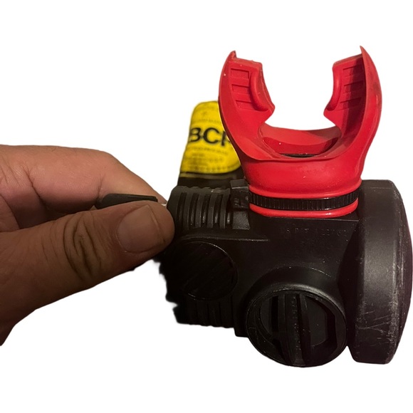 ScubaPro Classic Plus BCD w/ Air2 & Inflation Hose - Size Small Pink And Black - Picture 5 of 12